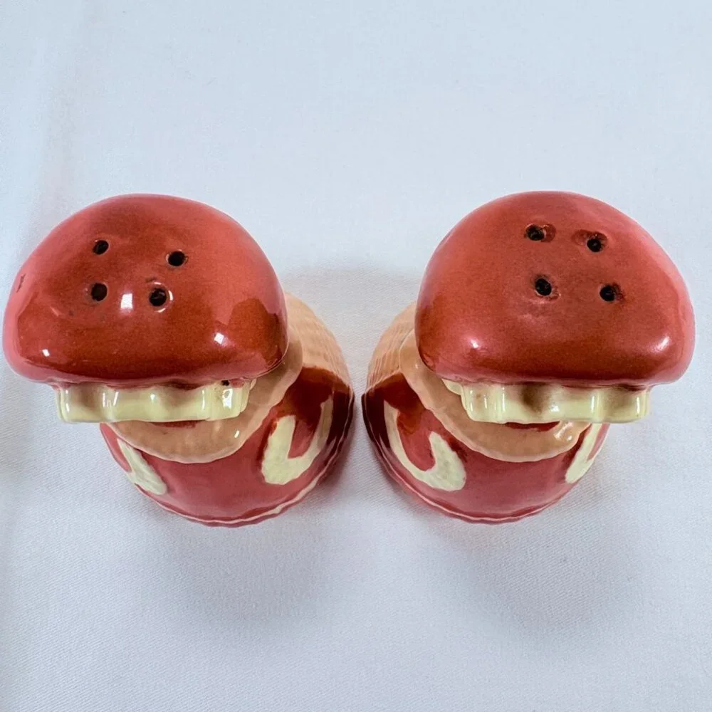 Vintage 1970s‎ Ceramic Burlap Rag Doll Salt & Pepper Shaker Set
